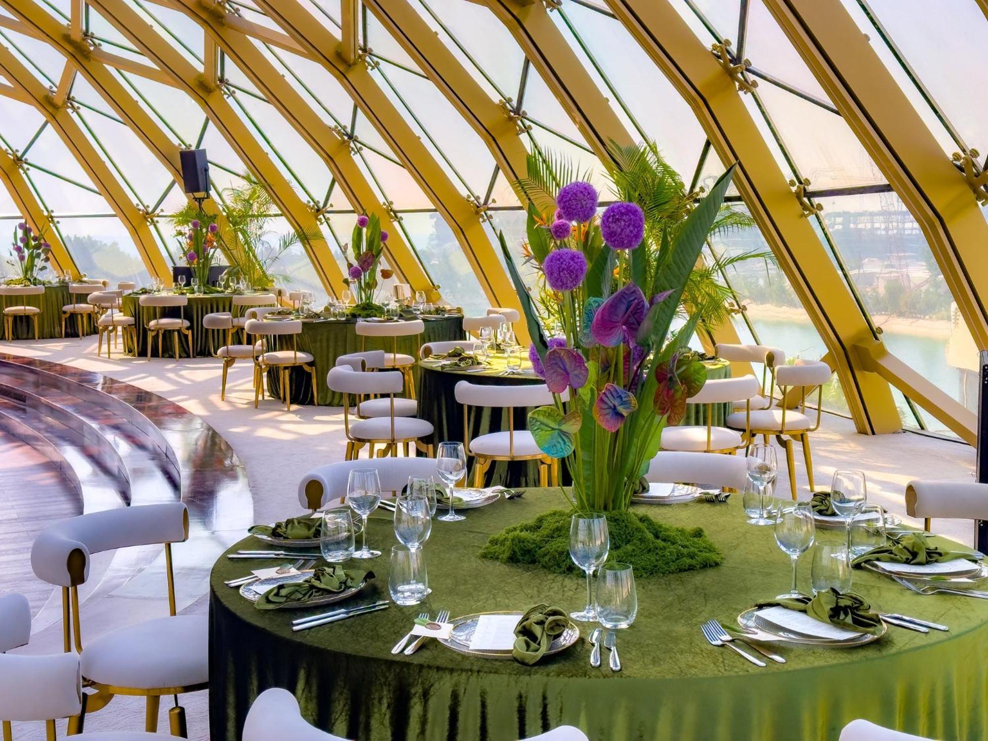 Voco Monaco Dubai By Ihg, Adults Only, World Islands Hotel Exterior photo The interior of the dome